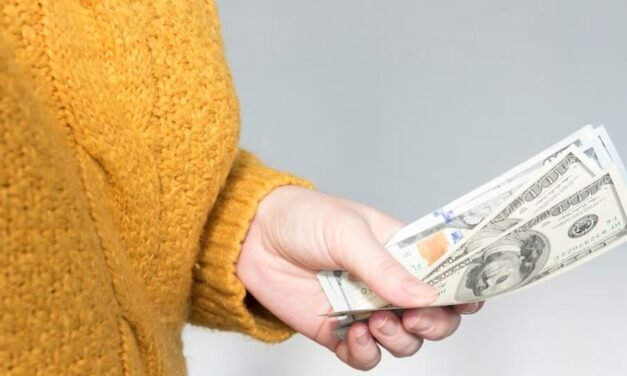 Powerful Islamic Dua for Husband’s Unlimited Rizq and Abundant Wealth