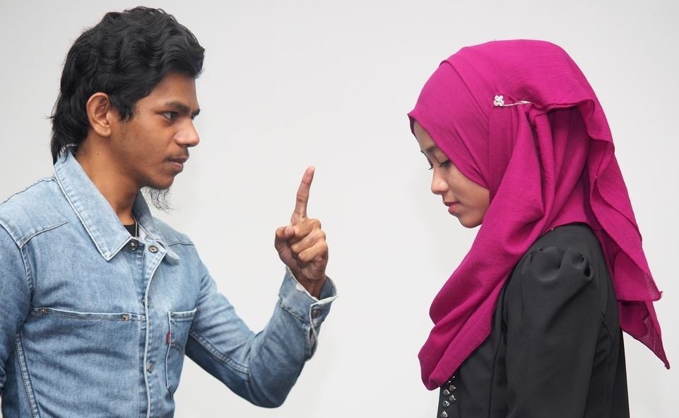 Yuhibbunahum Kahubbillah Wazifa for Husband