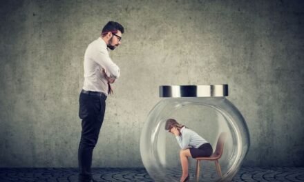 Wallahu Yasimuka Minannas Dua to Make Husband Obedient