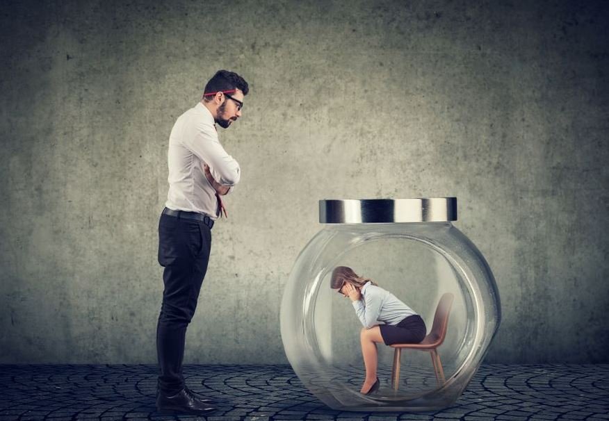 Wallahu Yasimuka Minannas Dua to Make Husband Obedient