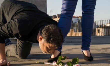 Surah Taha Ayat 39 Wazifa for Obedient Husband