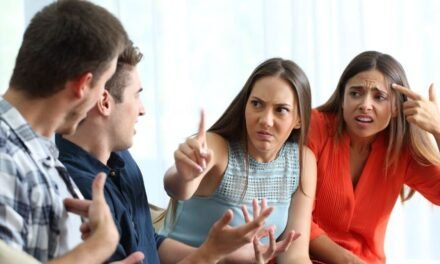 Ya Qabizo Wazifa to Protect Husband from Enemy